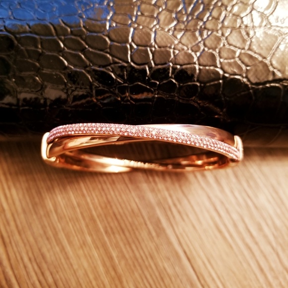 MICHAEL KORS Rose Gold, Pink Pave' Bangle - Picture 3 of 6